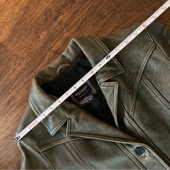 Distressed Leather jacket like new women’s - Picture 9 of 15
